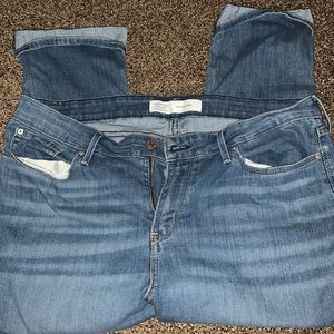 Levi Strauss Mid-rise Capris